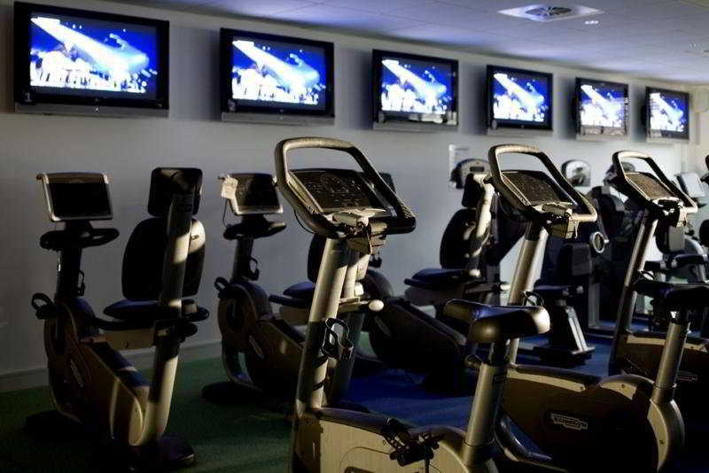 Village Newcastle And Leisure Club Тайнмут Екстериор снимка